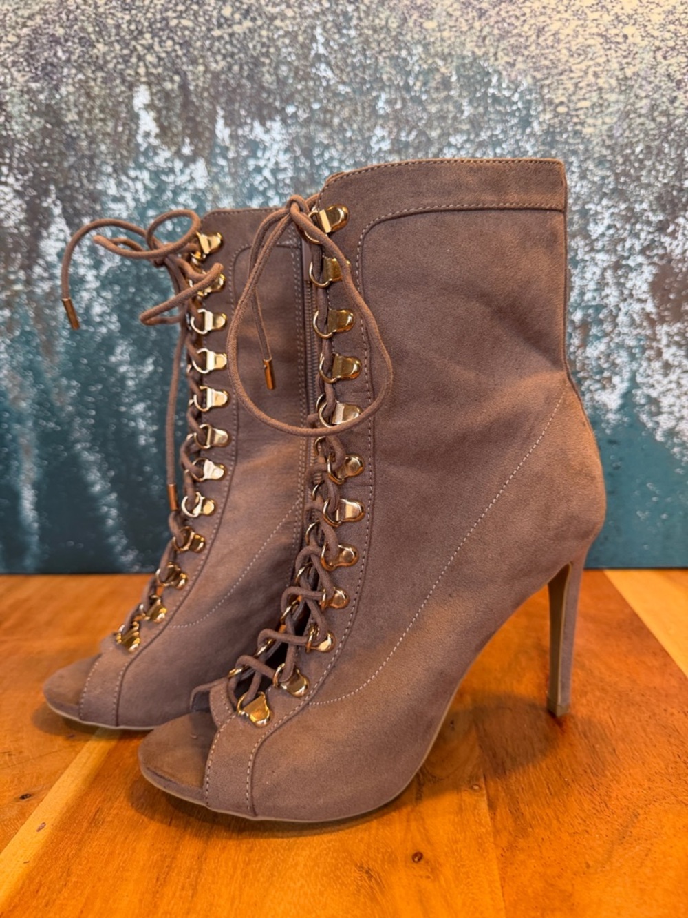 Anne Michelle Y2K‎ Inspired Taupe Lace-Up Heeled Booties (VGUC)